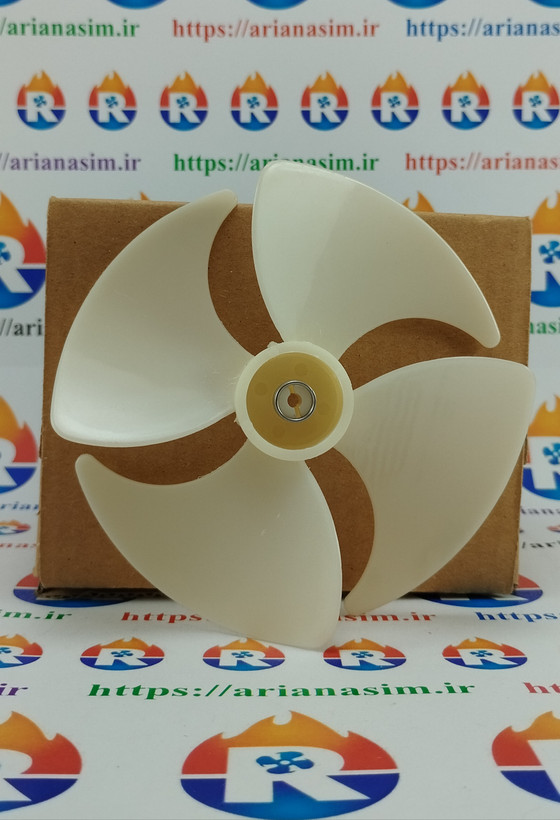 پروانه فن